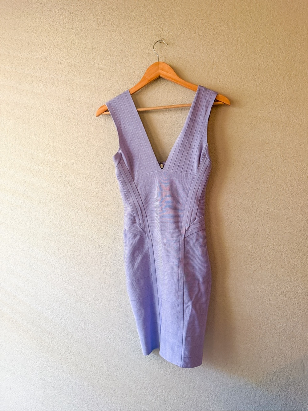 Marciano Bridget Bandage Dress Lavender V-Neck Sheath Dress Medium